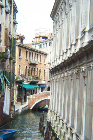 Castello canal