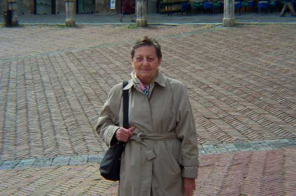 Mom at Piazza del Campo
