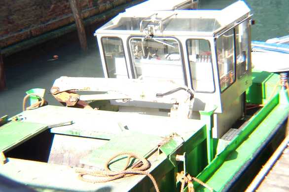 Garbage boat