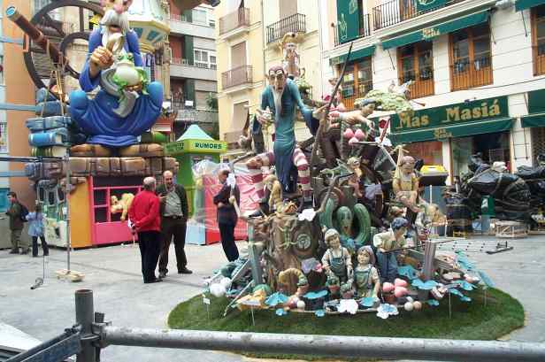 Elaborate Falla